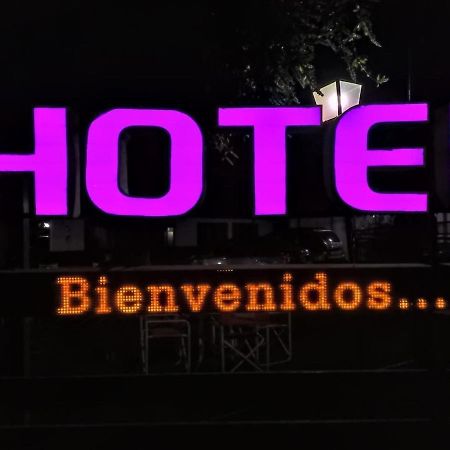 Hotel Rucalen Santa Rosa  Eksteriør billede